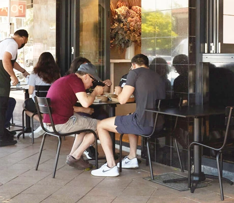 Aluminum Outdoor Nesting Restaurant Table Bases Installation