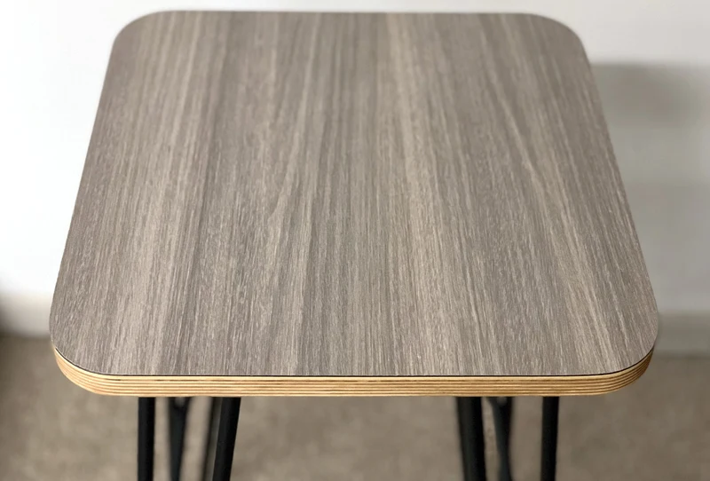 Backless Hairpin Steel Frame, Square Seat Barstool Detail