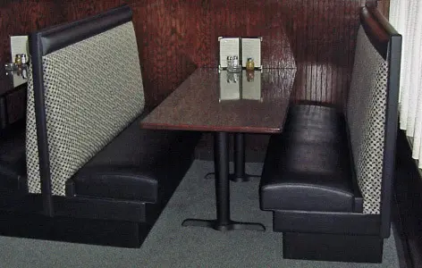 High Back Upholstered Restaurant Booths with Crumbrails